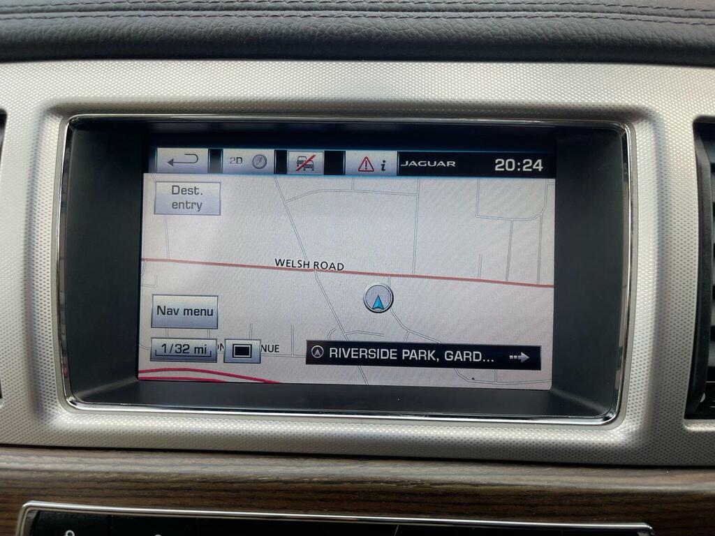 Jaguar XF 3.0D V6 Premium Luxury Start Stop Red #9