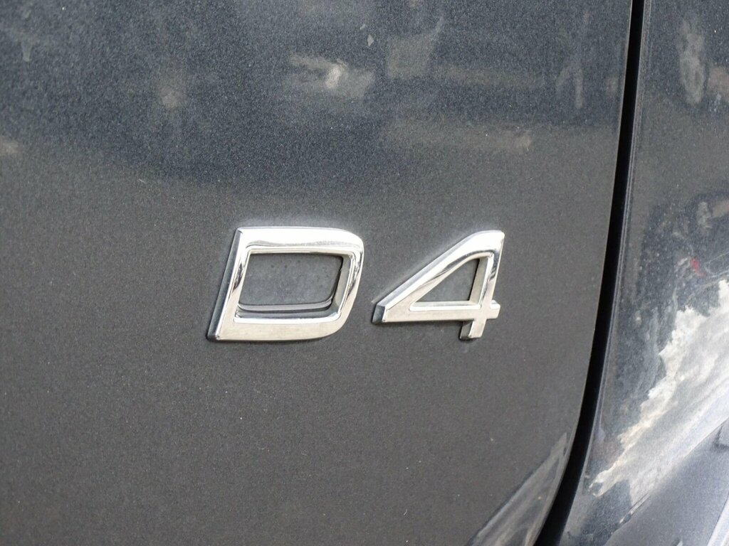 Volvo XC60 D4 R-design Blue #21