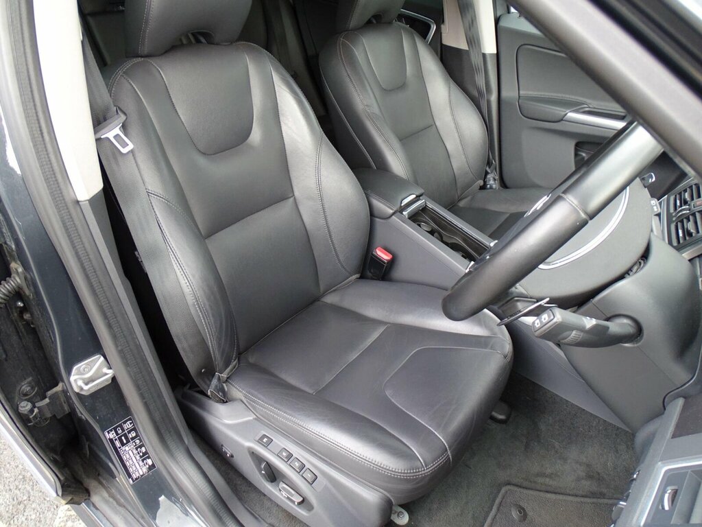 Volvo XC60 D4 R-design Blue #22