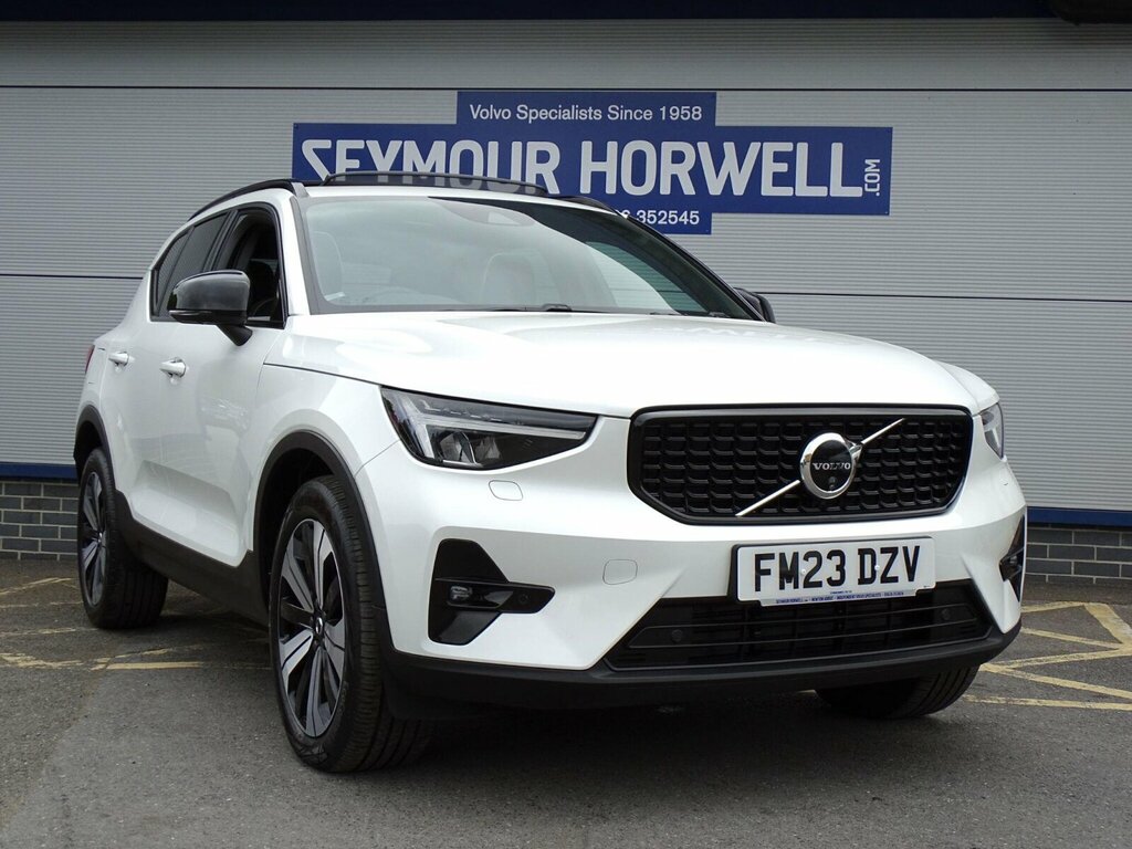 Volvo XC40 1.5H T5 Recharge 10.7Kwh Ultimate Dark Euro 6 White