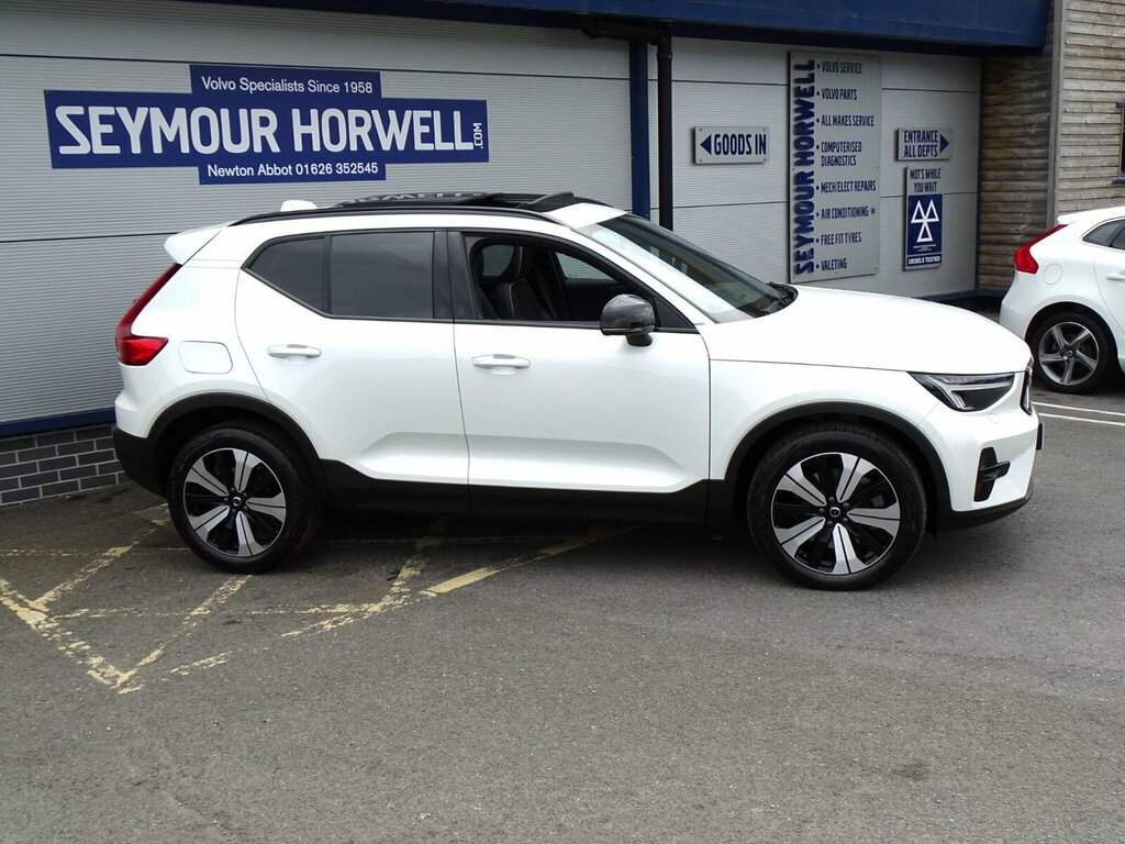 Volvo XC40 1.5H T5 Recharge 10.7Kwh Ultimate Dark Euro 6 White #4