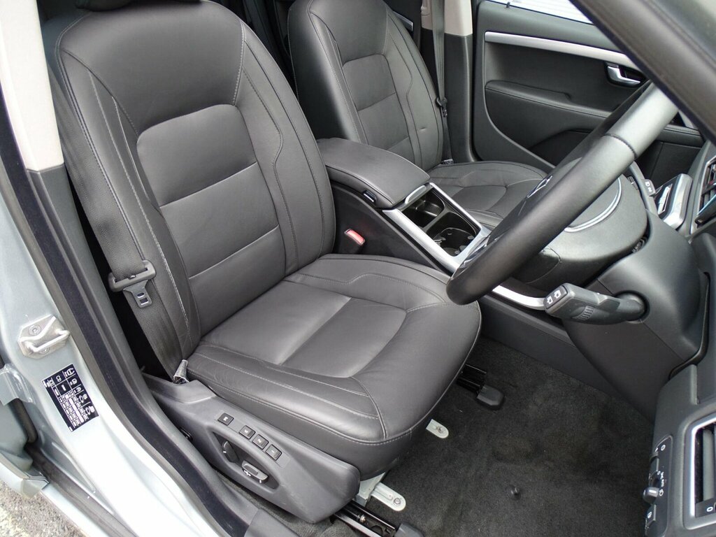 Volvo V70 D3 Se Lux Grey #23