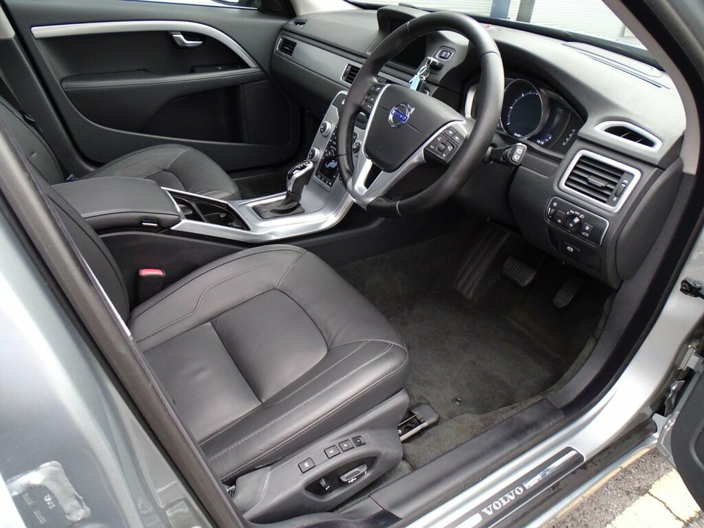 Volvo V70 D3 Se Lux Grey #24