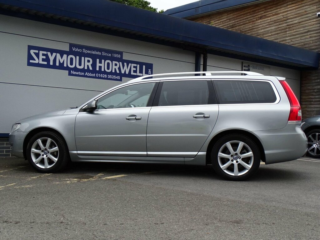 Volvo V70 D3 Se Lux Grey #10