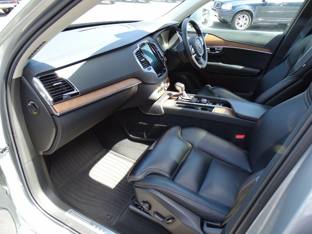 Volvo XC90 Inscription Black #49