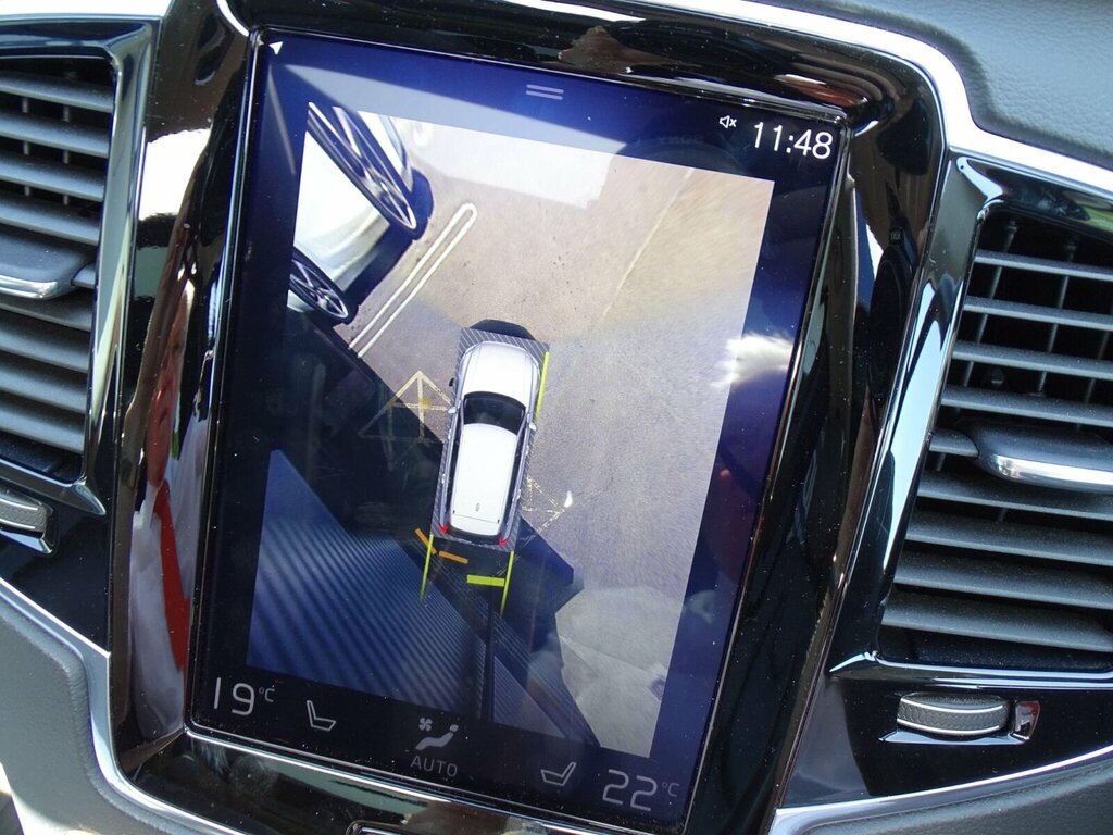 Volvo XC90 Inscription Black #32
