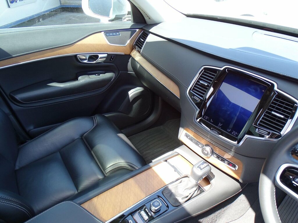 Volvo XC90 Inscription Black #16