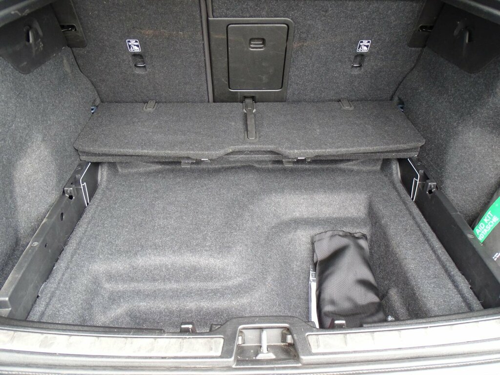 Volvo C40 Recharge Pro, Twin Motor Silver #20