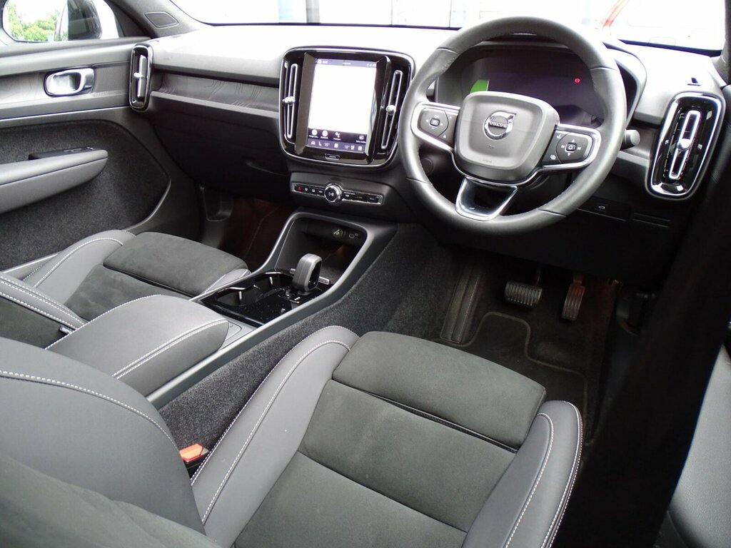 Volvo C40 Recharge Pro, Twin Motor Silver #26