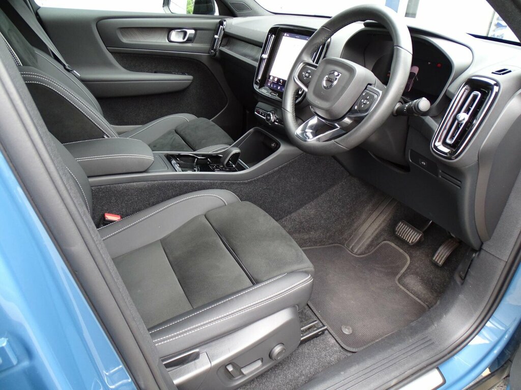 Volvo C40 Recharge Pro, Twin Motor Silver #24