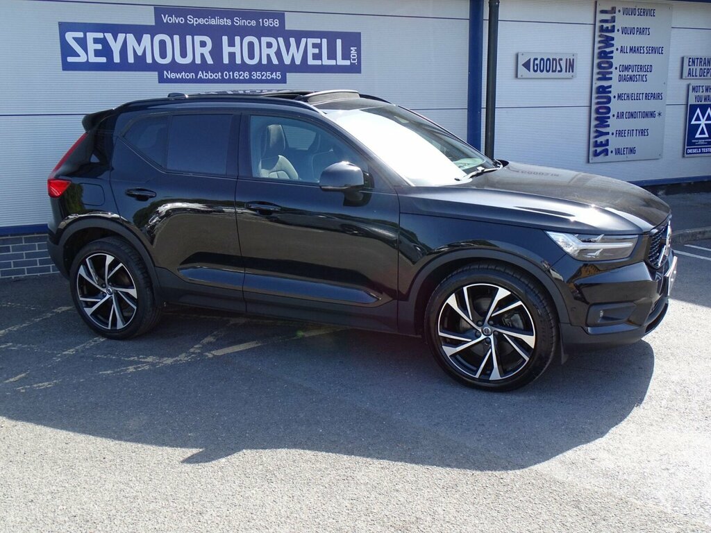 Volvo XC40 1.5H T5 Twin Engine Recharge 10.7Kwh R-design Pro CK70LZS Black #3