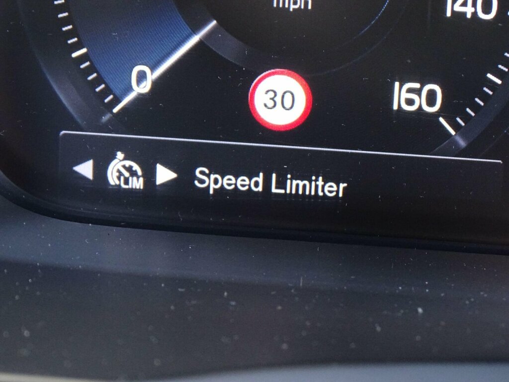 Volvo XC90 B5 Awd R-design Camera Adaptive Grey #50