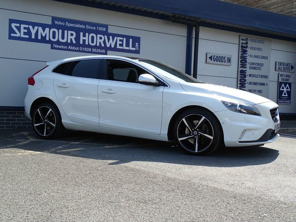 Volvo V40 2.0 T5 R-design Lux Nav Geartronic Euro 6 Ss White #5