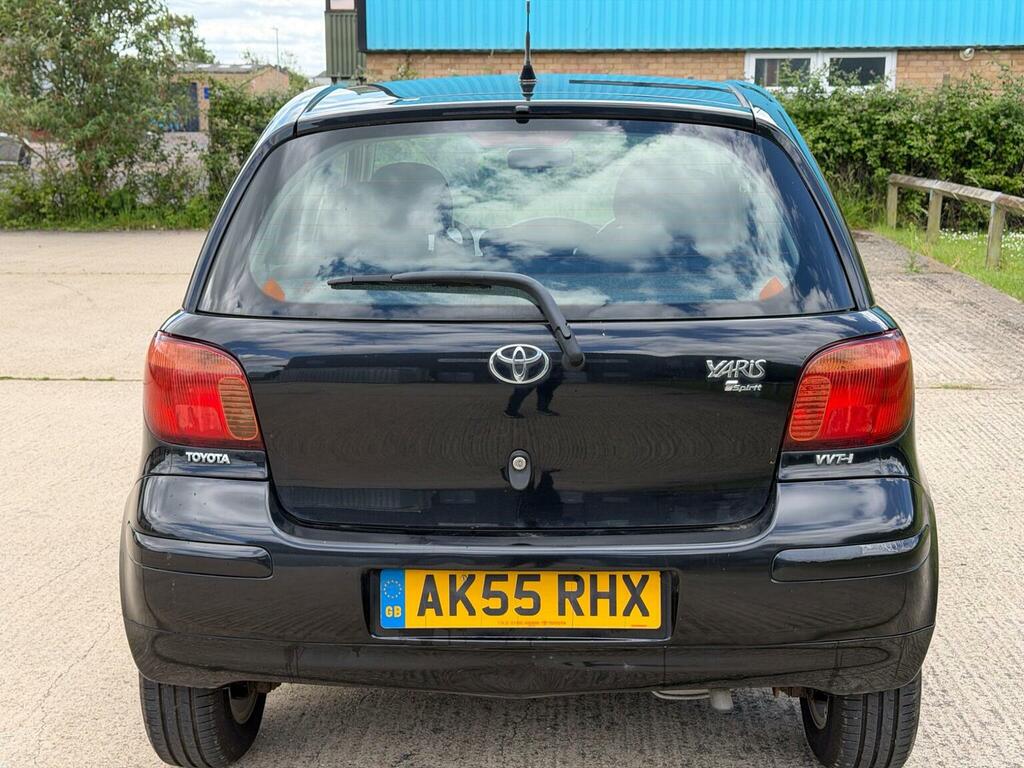 Toyota Yaris Hatchback Red #12