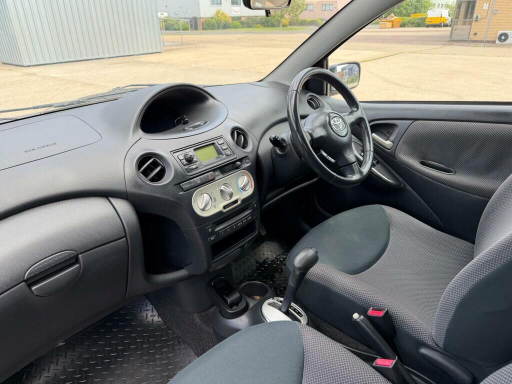 Toyota Yaris Hatchback Red #22