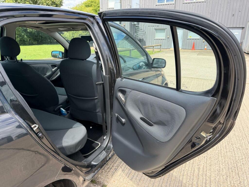 Toyota Yaris Hatchback Red #35