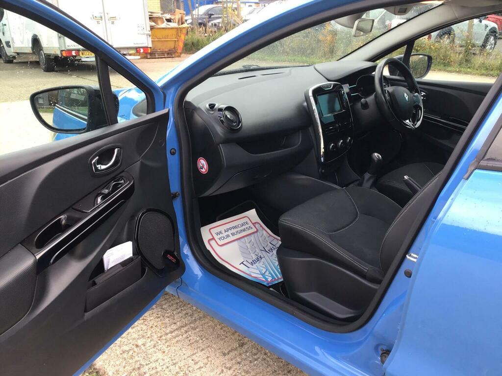 Renault Clio 1.1 Dynamique Medianav 75 Bhp Orange #40