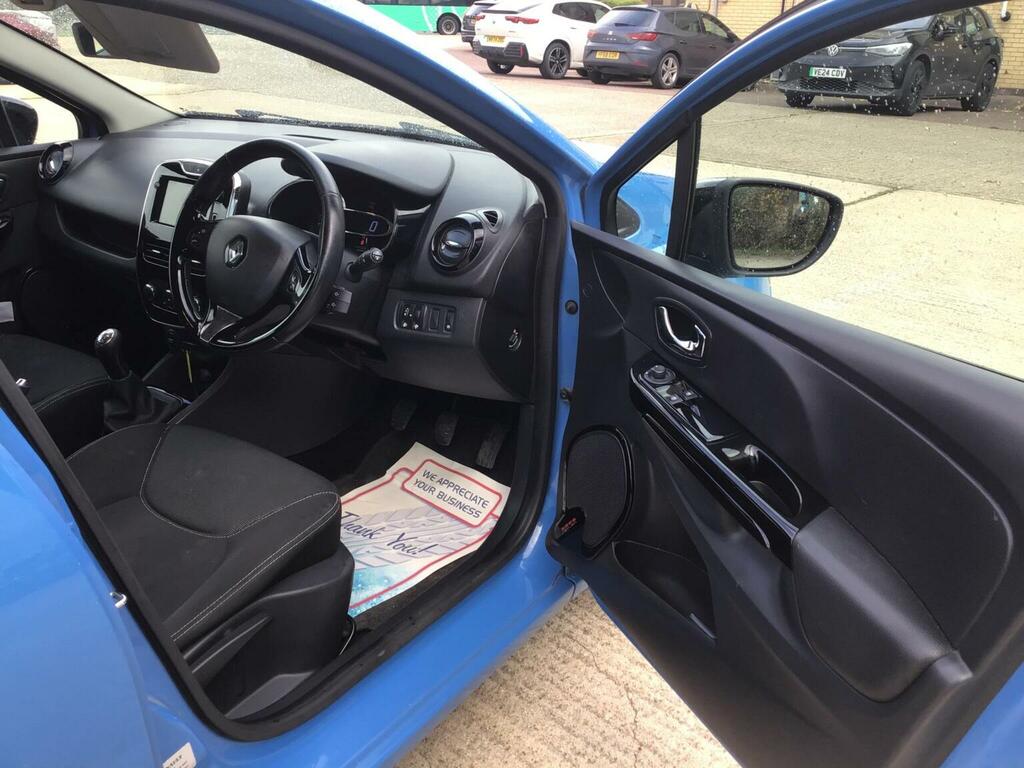 Renault Clio 1.1 Dynamique Medianav 75 Bhp Orange #24
