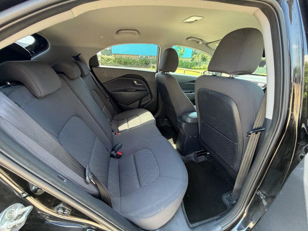 Kia RIO 1.25 Pulse White #31