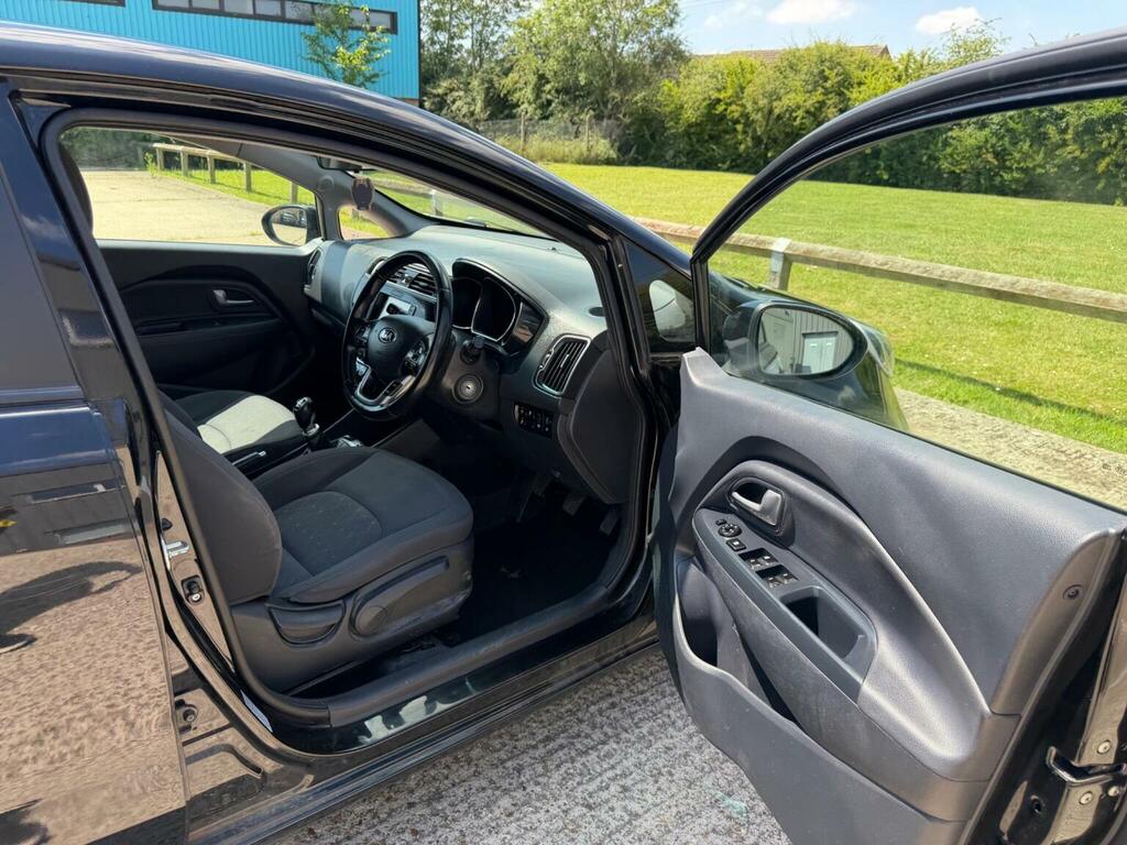 Kia RIO 1.25 Pulse White #28
