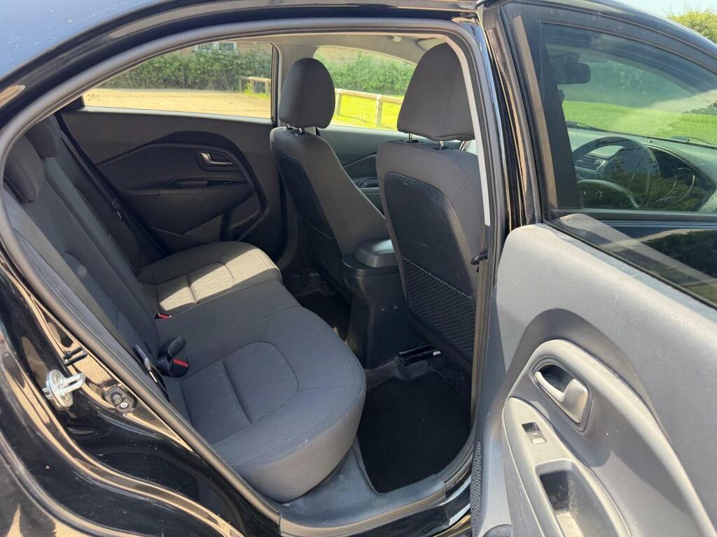 Kia RIO 1.25 Pulse White #32