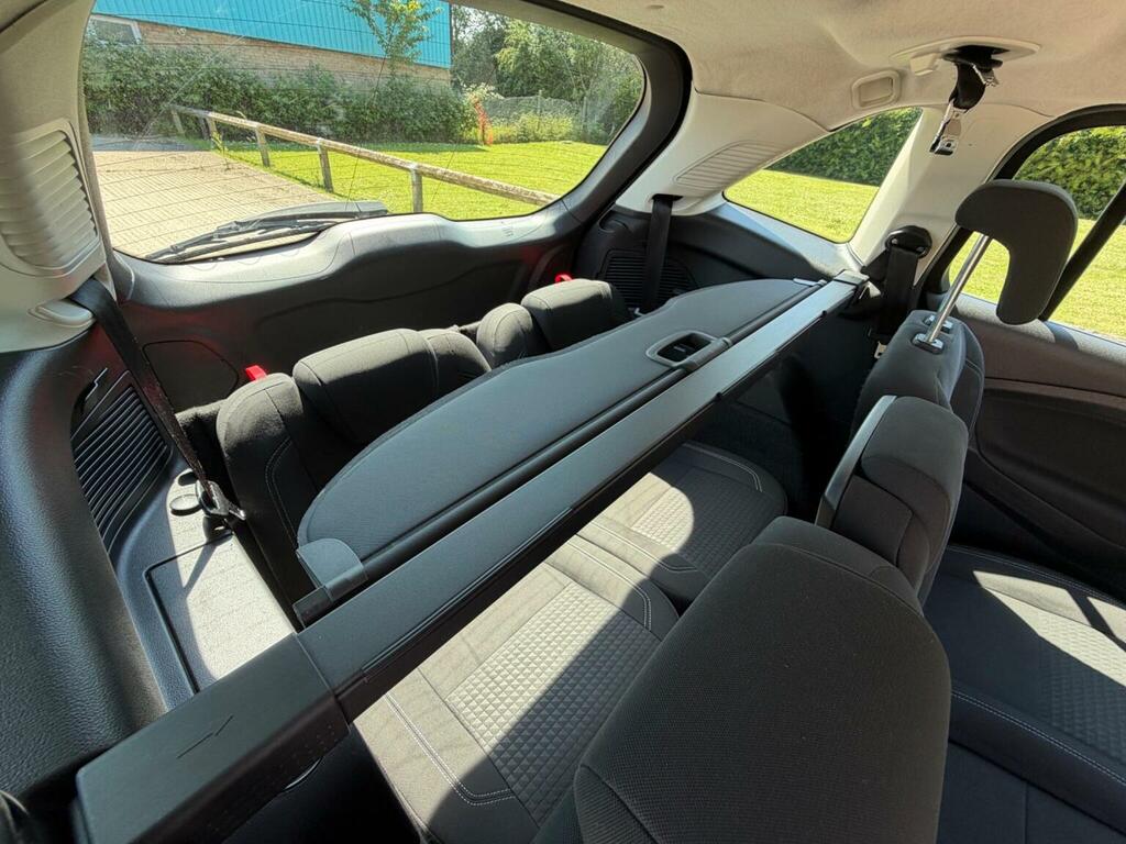 Ford Grand C-Max Titanium Blue #46