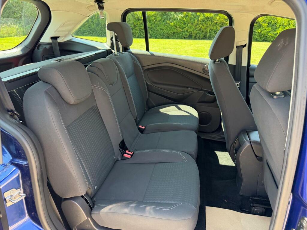 Ford Grand C-Max Titanium Blue #30