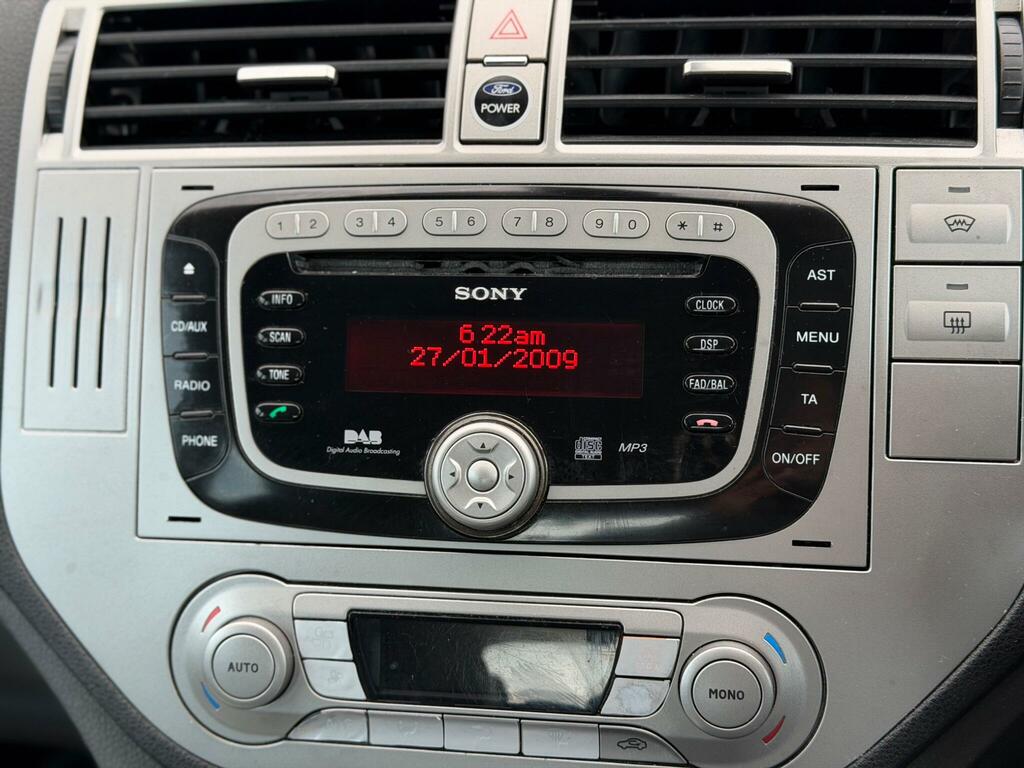 Ford Kuga Tdci Titanium Suv Black #28