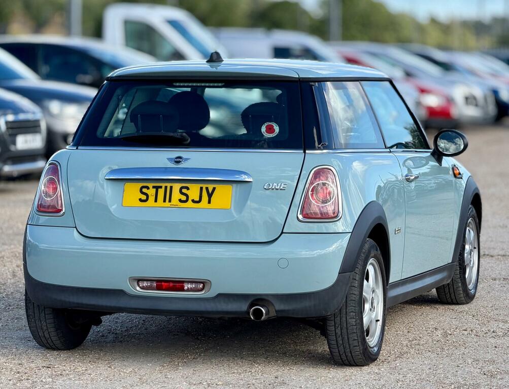 Mini Hatch Hatchback 1.6 One Euro 5 201161 White #21