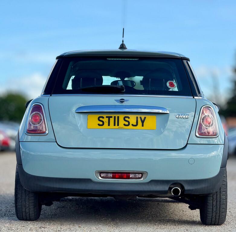 Mini Hatch Hatchback 1.6 One Euro 5 201161 White #17