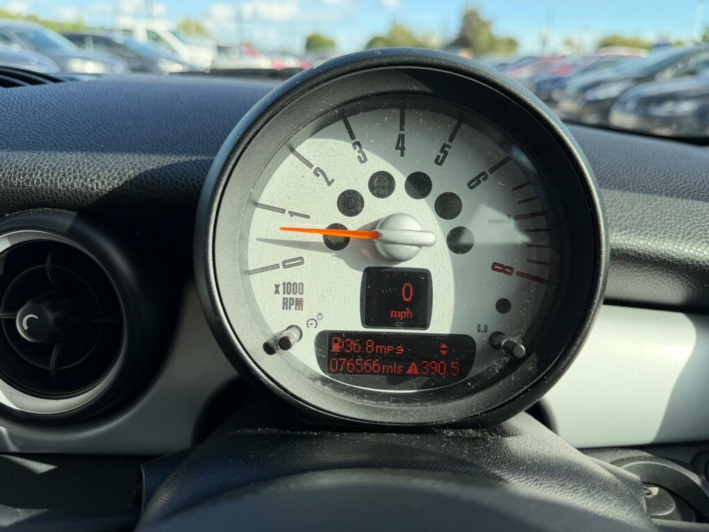 Mini Hatch Hatchback 1.6 One Euro 5 201161 White #45