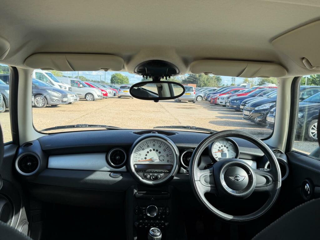 Mini Hatch Hatchback 1.6 One Euro 5 201161 White #41