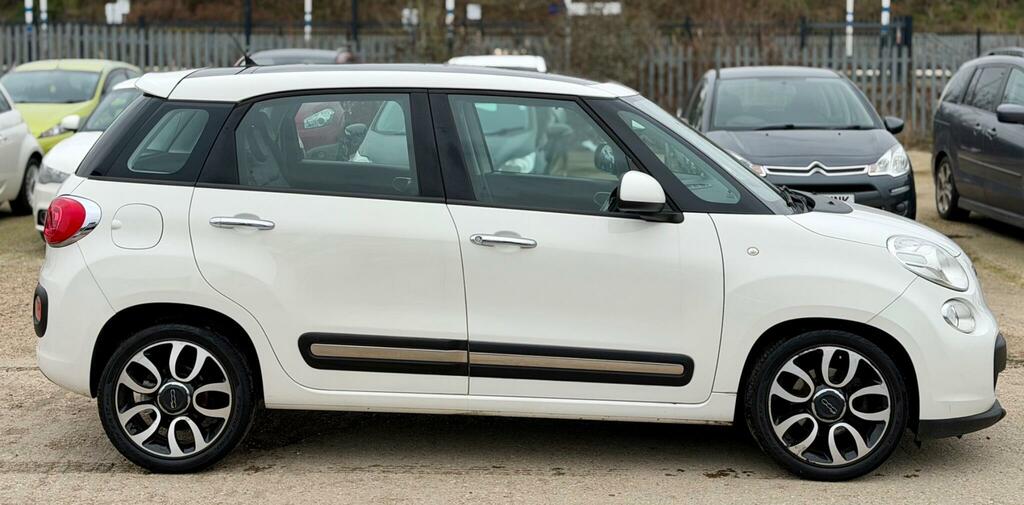 Fiat 500L Easy Black #18