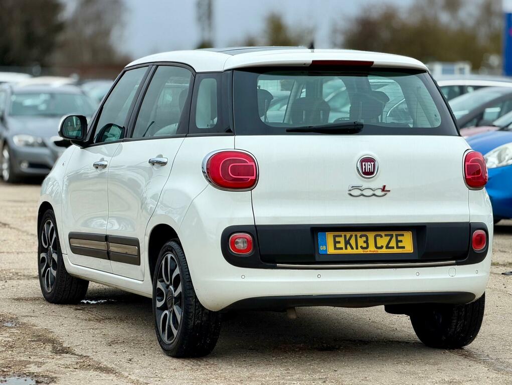 Fiat 500L Lounge White #4