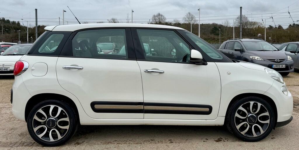 Fiat 500L Easy Black #17