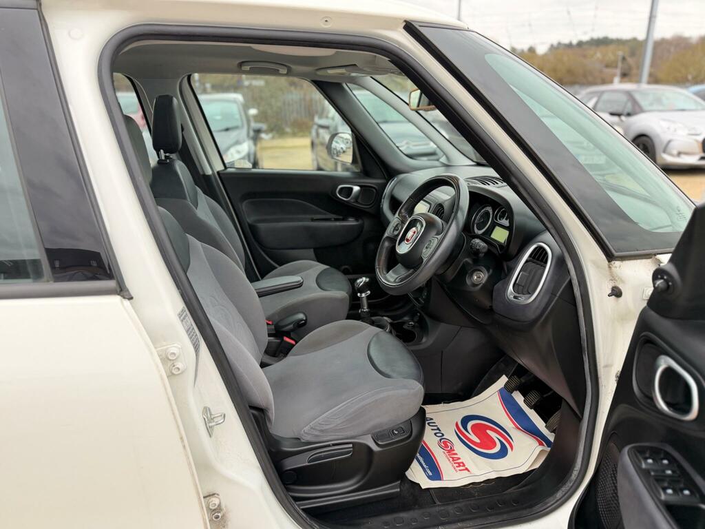 Fiat 500L Easy Black #27