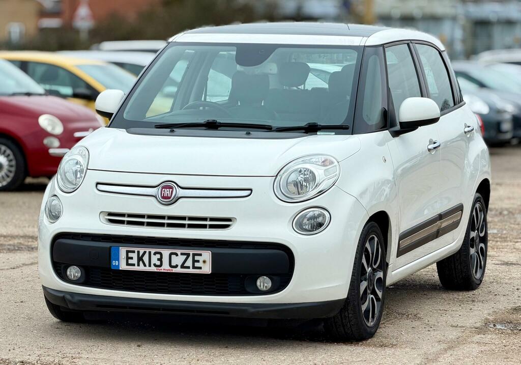 Fiat 500L Lounge White