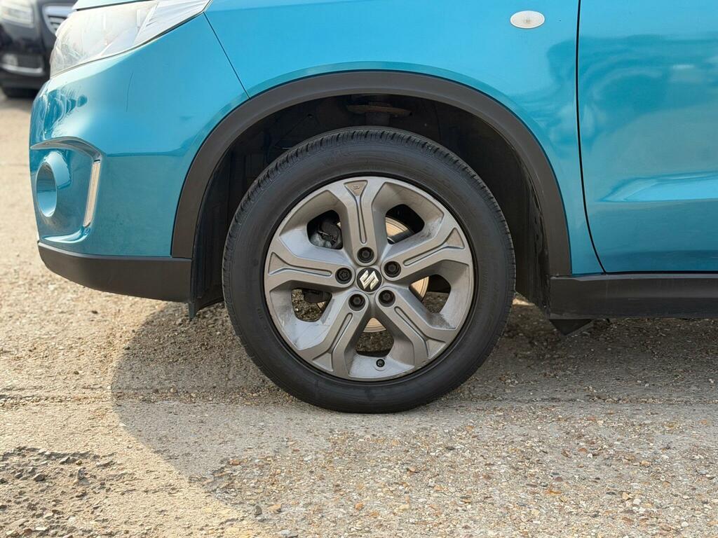 Suzuki Vitara   #24