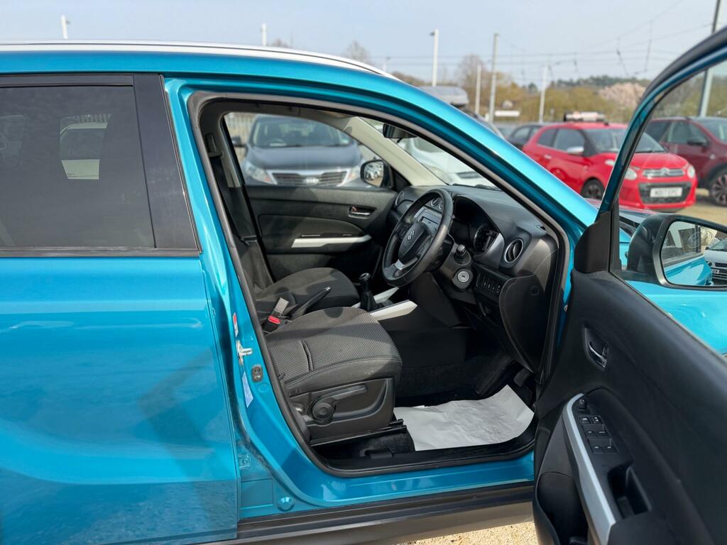 Suzuki Vitara   #30