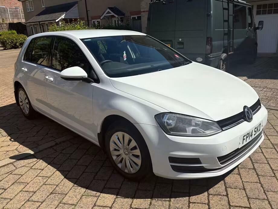 Volkswagen Golf 1.6 Se Tdi Bluemotion Technology 103 Bhp Red #1