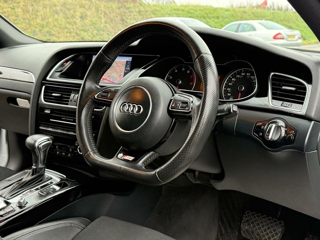 Audi A4 Saloon 2.0 Tdi Black Edition Quattro Euro 5 Ss Grey #39