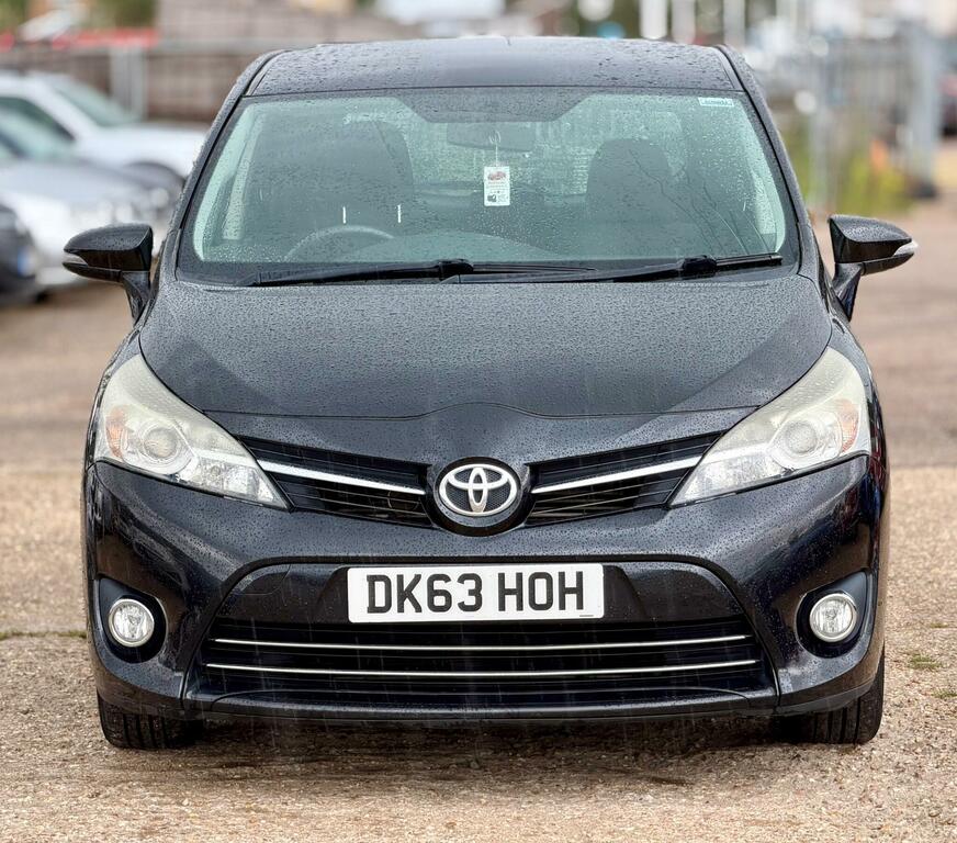 Toyota Verso Icon Black #2