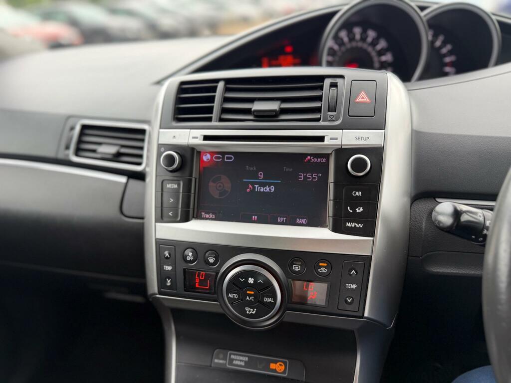 Toyota Verso 2.0 D-4d Tr Nav White #13