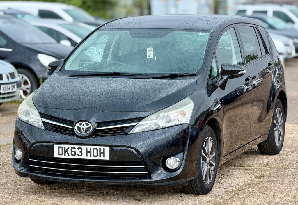 Toyota Verso Icon Black #6
