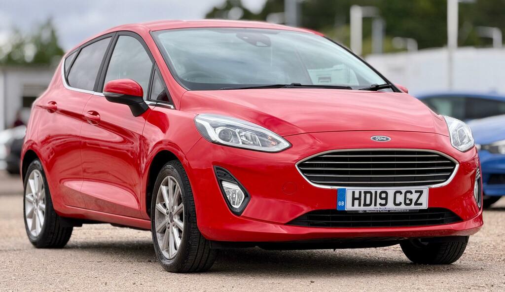 Ford Fiesta Titanium Red #5