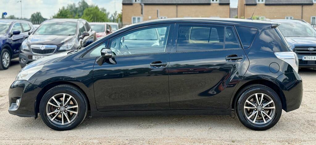 Toyota Verso D-4d Icon Silver #14
