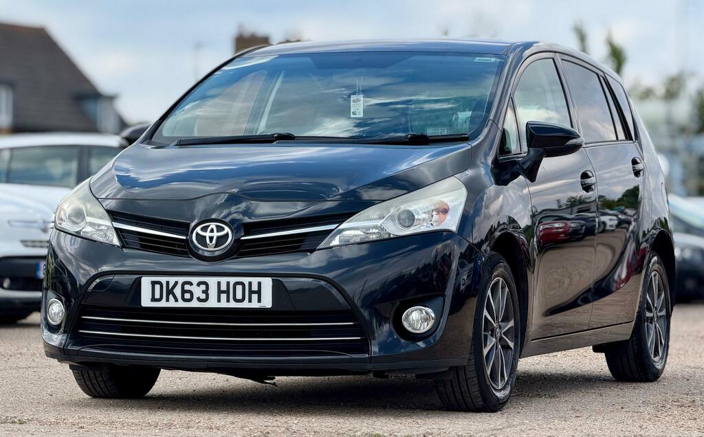Toyota Verso D-4d Icon Silver #10