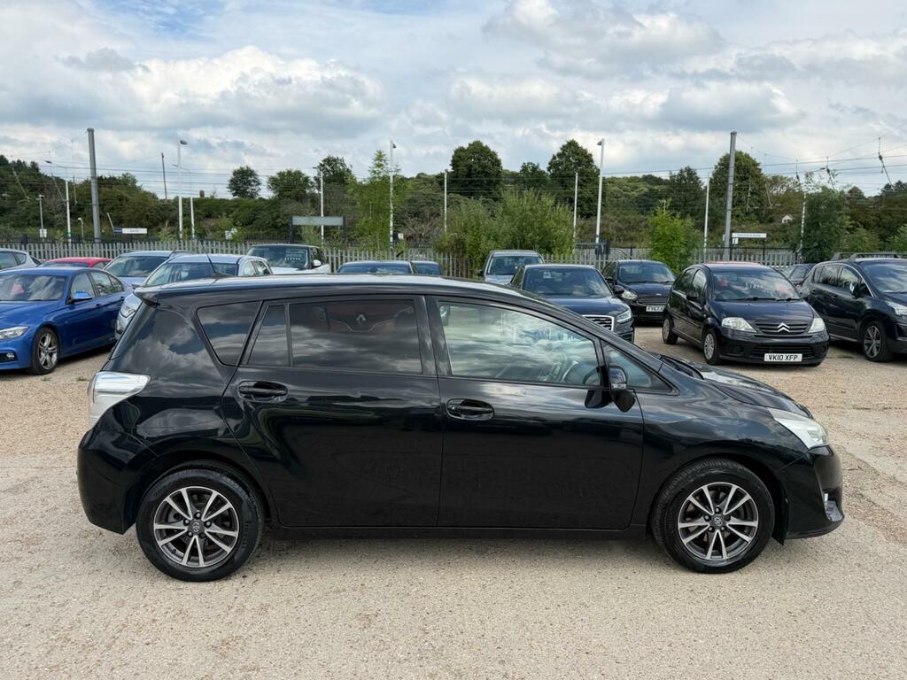 Toyota Verso D-4d Icon Silver #20