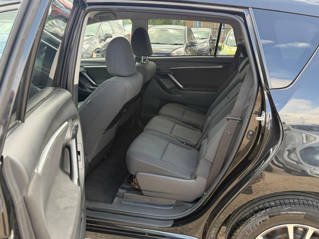 Toyota Verso D-4d Icon Silver #30