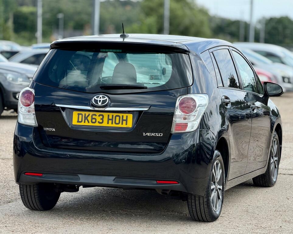 Toyota Verso D-4d Icon Silver #23